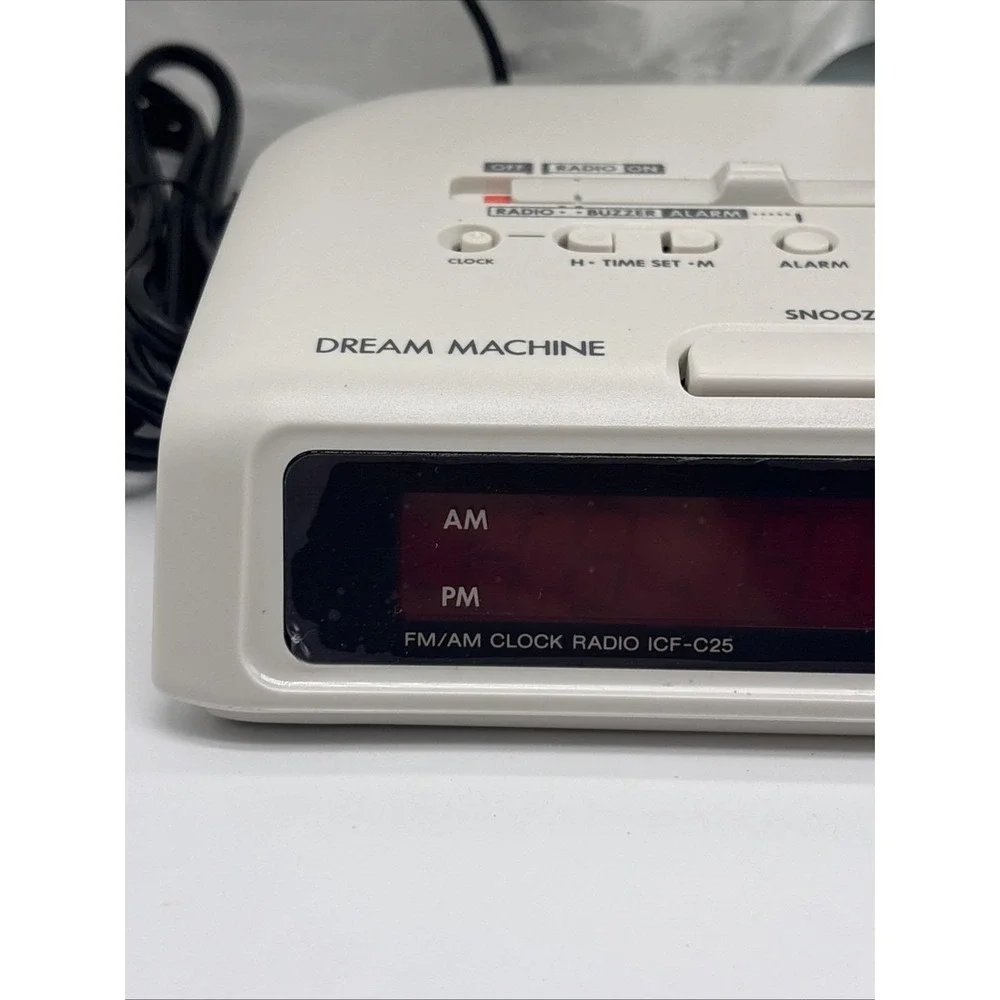 Sony Dream Machine Model ICF-C25 Clock Radio AM/FM Alarm White Vintage Open Box